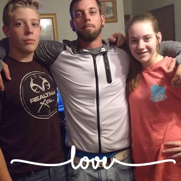 Meet your Posher, Josh - Picture 1 of 1